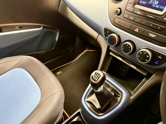 Image for 2017 Hyundai i10 DELUXE 4DR