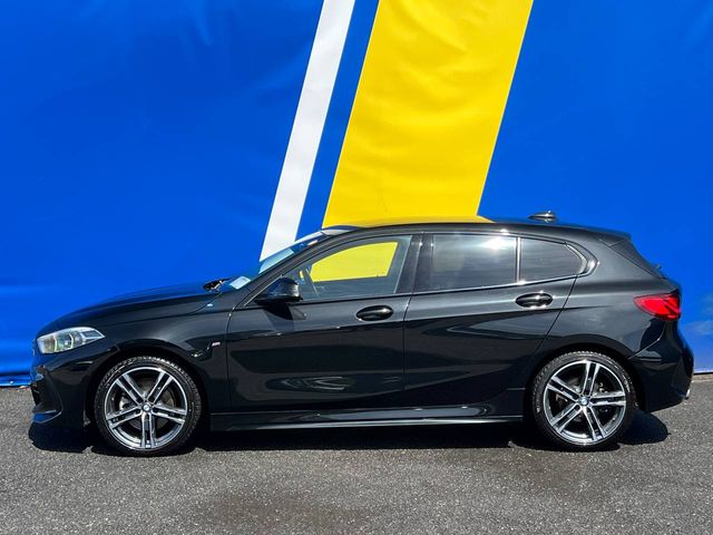 Image for 2022 BMW 1 Series 118d M-SPORT 2.0 AUTO // 18" DIAMOND CUT ALLOYS // 360 DEGREE SURROUND PARKING SENSORS // WIRELESS CHARGING BAY