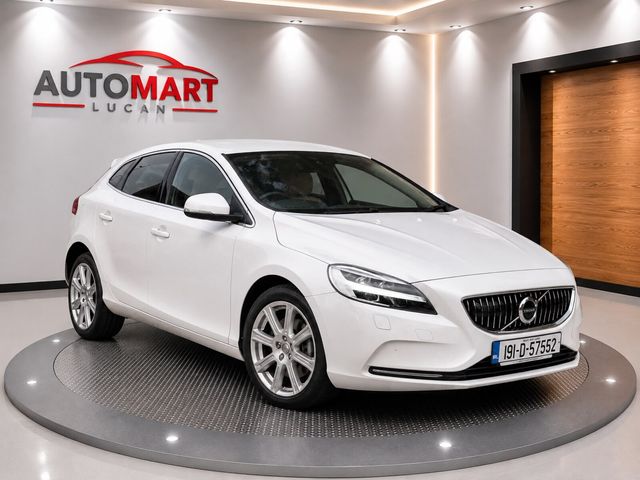 Image for 2019 Volvo V40 