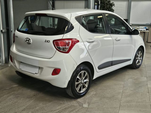 Image for 2015 Hyundai i10 1.0 Deluxe