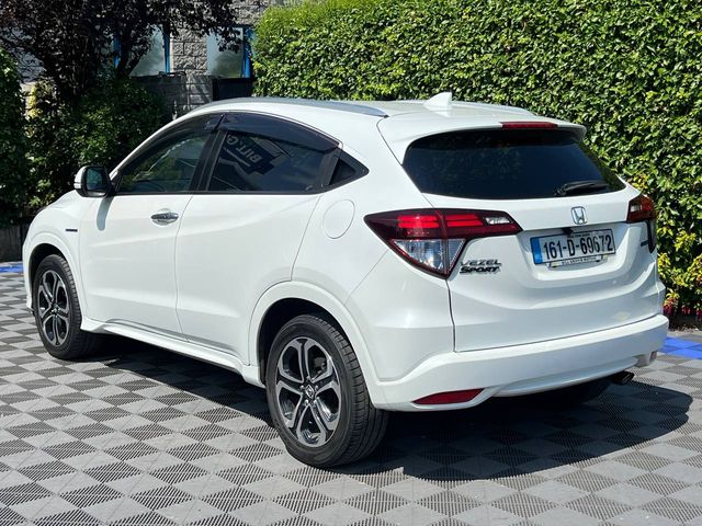 Image for 2016 Honda Vezel 1.5 HYBRID AUTO // DIAMOND CUT ALLOYS // PADDLE SHIFT // REVERSE CAMERA