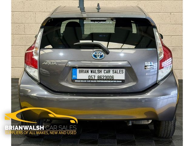 Image for 2015 Toyota Aqua G Smart