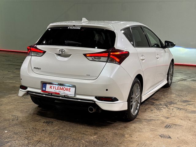 Image for 2017 Toyota Auris 1.8 HYBRID G PACKAGE - FACTORY ALLOYS - CRUISE CONTROL - HEATED SEATS - REAR CAMERA