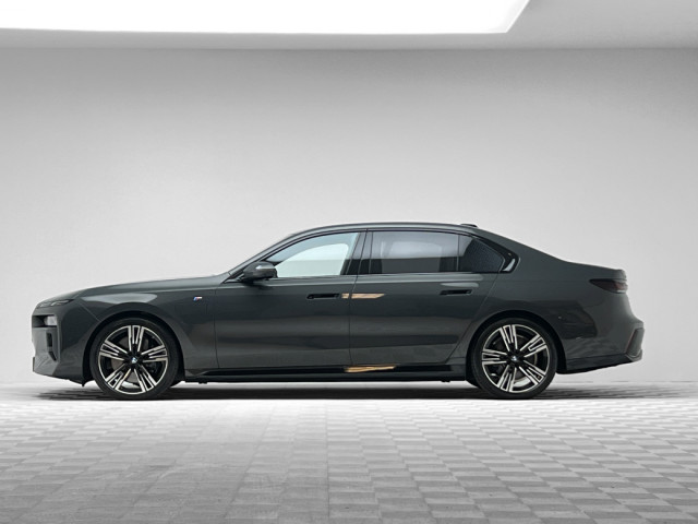 Image for 2025 BMW 7 Series 750E M SPORT XDRIVE *EXECUTIVE PACK*