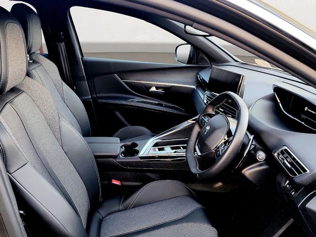 Image for 2025 Peugeot 5008 1.5 BlueHDi 130bhp Allure Auto