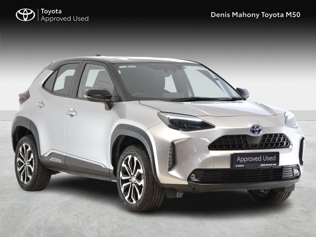 Image for 2024 Toyota Yaris Cross Hybrid Luna Sport