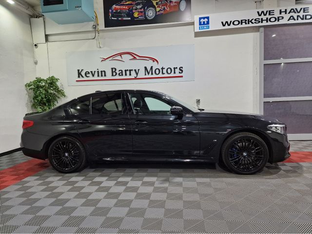 Image for 2020 BMW 5 Series 530E X-DRIVE M SPORT (HUGE SPEC) AUTOMATIC **19" ALLOYS / APPLE CARPLAY & ANDROID AUTO / ELECTRIC BOOTLID / GESTURE CONTROL / HEAD UP DISPLAY / REVERSE CAMERA / SAT NAV / WIRELESS PHONE CHARGING**