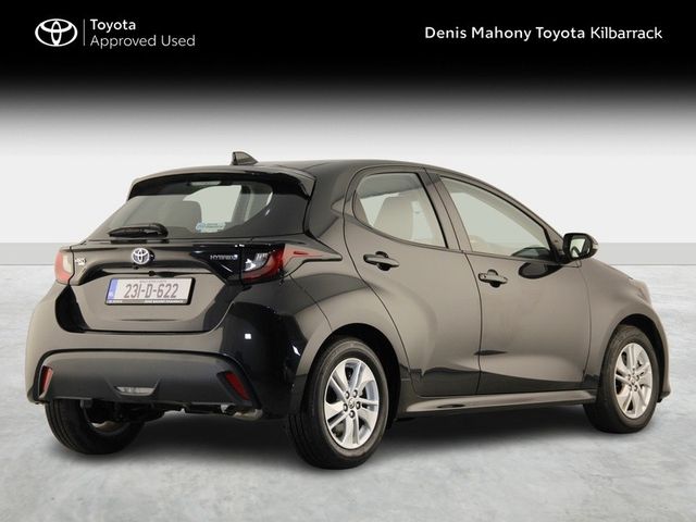 Image for 2023 Toyota Yaris Luna