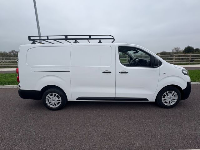 Image for 2019 Vauxhall Vivaro 2900 Dynamic S/S, Roof Rack, Touch Screen Infotainment System, Bluetooth, AUX Connection, 