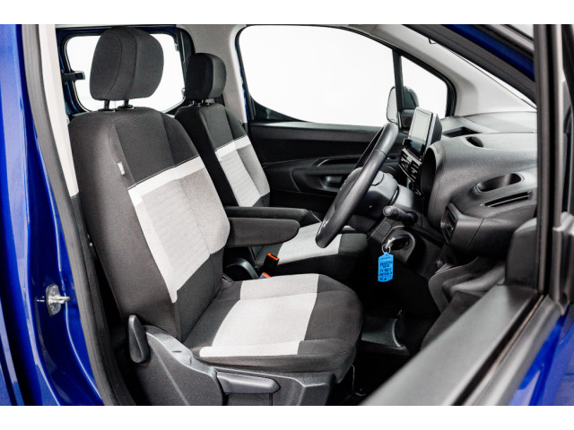 Image for 2023 Citroen Berlingo ë-FEEL XL 50kWh LWB Auto 136HP - 7 Seats