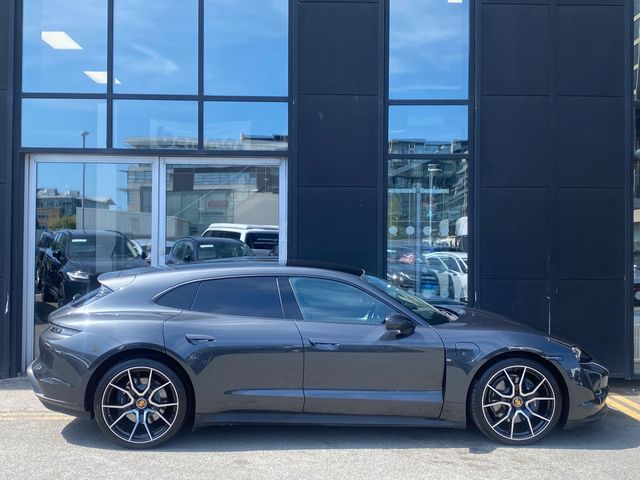 Image for 2024 Porsche Taycan Sport Turismo 