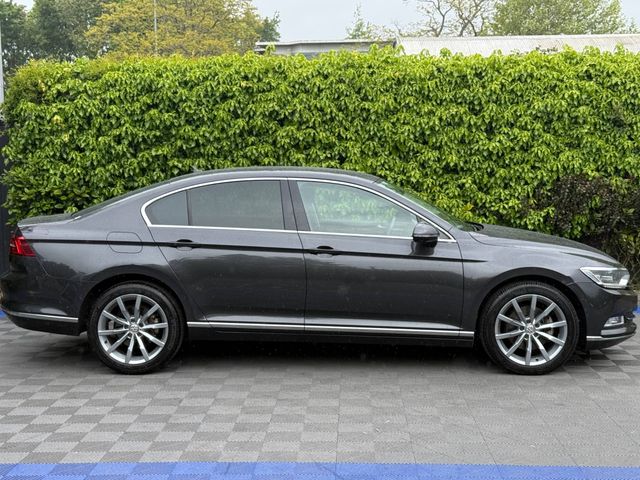 Image for 2019 Volkswagen Passat HIGHLINE 2.0 TDI AUTO // LEATHER HEATED & COOLED SEATS // 360 PARKING CAMERAS // DUAL ZONE CLIMATE CONTROL