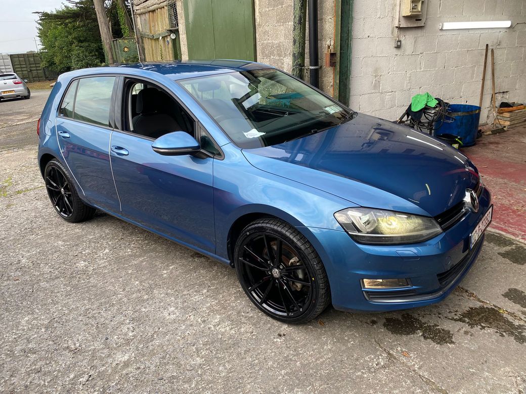 Image for 2013 Volkswagen Golf Highline
