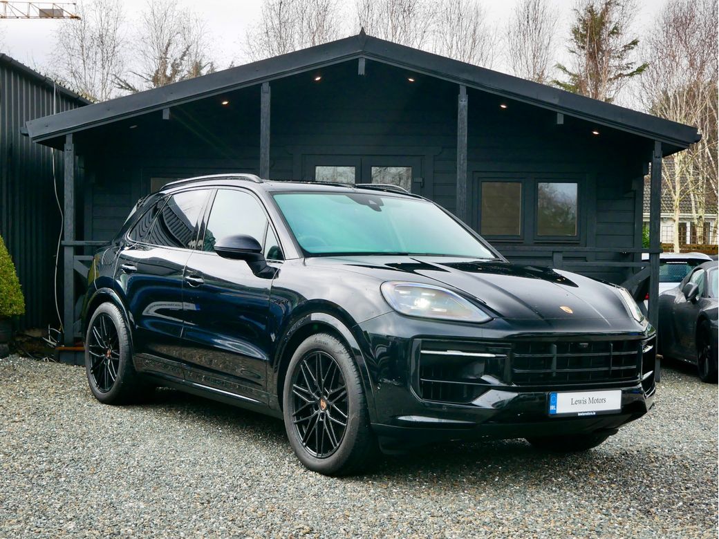 Image for 2025 Porsche Cayenne 3.0 V6 E Hybrid HIGH SPEC