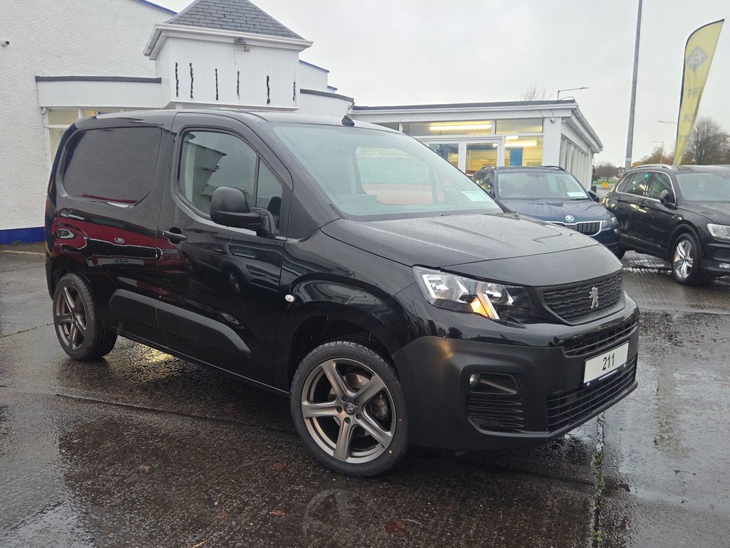 Image for 2021 Peugeot Partner BLUEHDI PROFESSIONAL L1