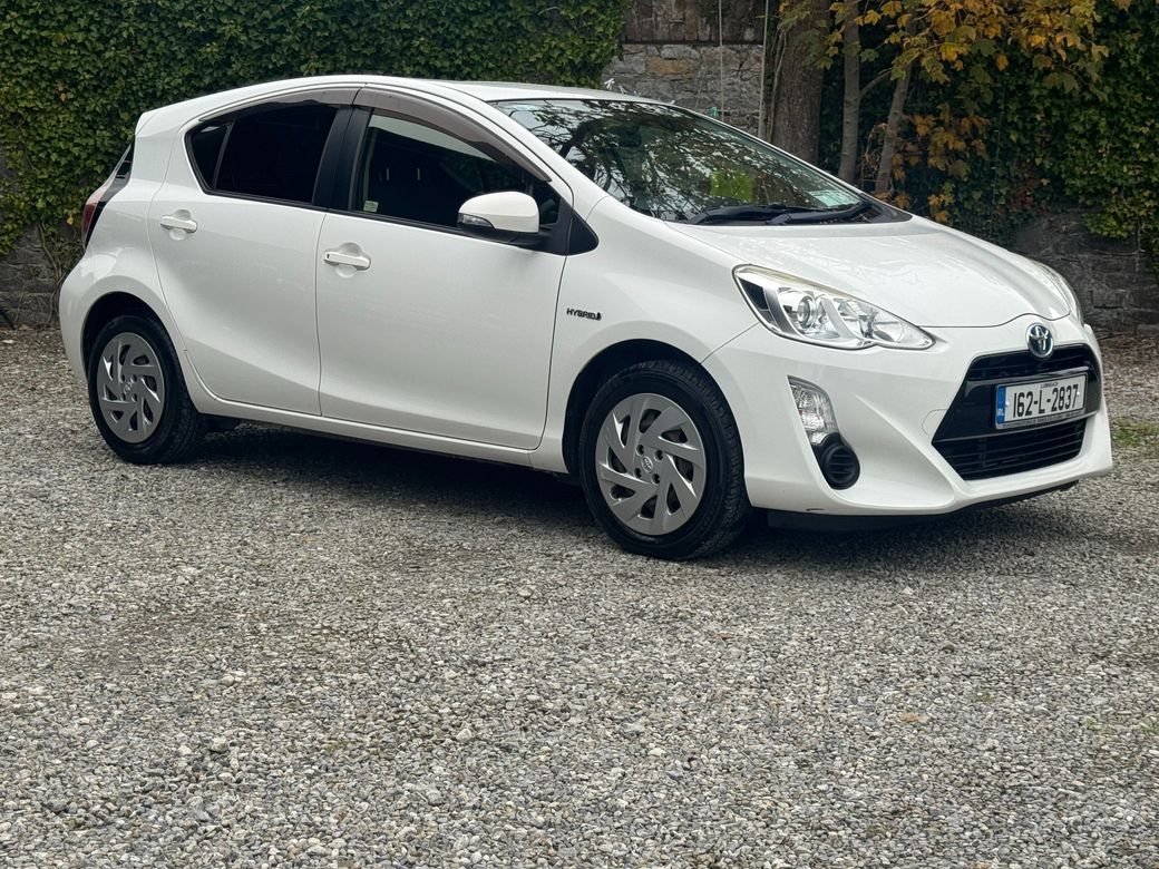 Image for 2016 Toyota Aqua 1.5 Hybrid