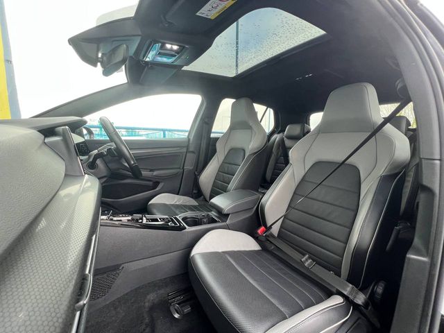 Image for 2023 Volkswagen Golf GTE 1.4 TSI PLUG-IN HYBRID ** HUGE SPEC ** // OPENING PAN ROOF // HEATED/VENTILATED LEATHER BUCKET SEATS // APPLE CARPLAY/ANDROID AUTO 