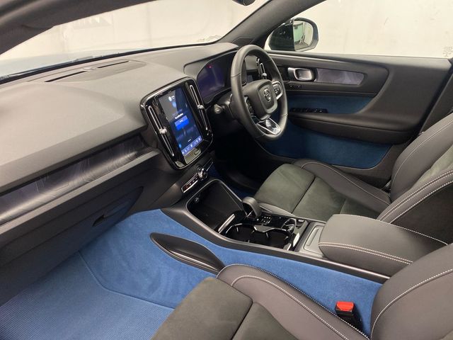 Image for 2022 Volvo C40 2 Year Volvo Selekt Warranty Recharge Twin Motor EV 408HP Auto