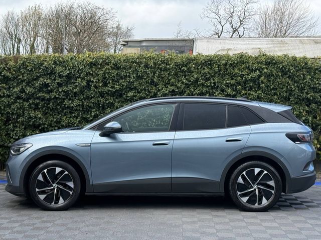 Image for 2022 Volkswagen ID.4 PRO FAMILY 72KWH // PAN ROOF // 19" DIAMOND CUT ALLOYS // APPLE CARPLAY/ANDROID AUTO