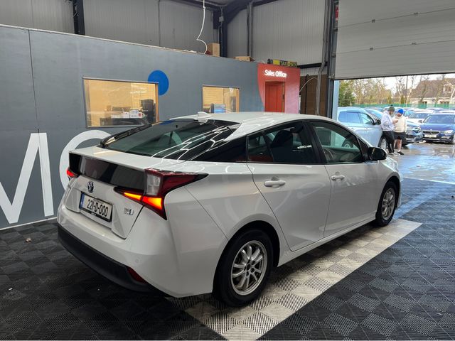 Image for 2022 Toyota Prius 2022 TOYOTA PRIUS S 1.8 AUTOMATIC / CRUISE CONTROL / REVERSE CAMERA AND MORE