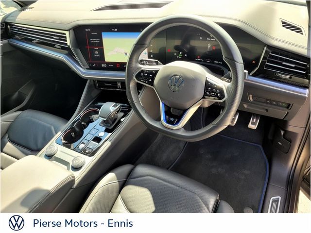 Image for 2025 Volkswagen Touareg 3.0 TSI PHEV 462HP R - Memory Seats, Factory Hitch