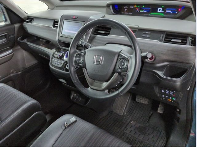 Image for 2018 Honda Freed 1.5 Petrol Hybrid EX Auto