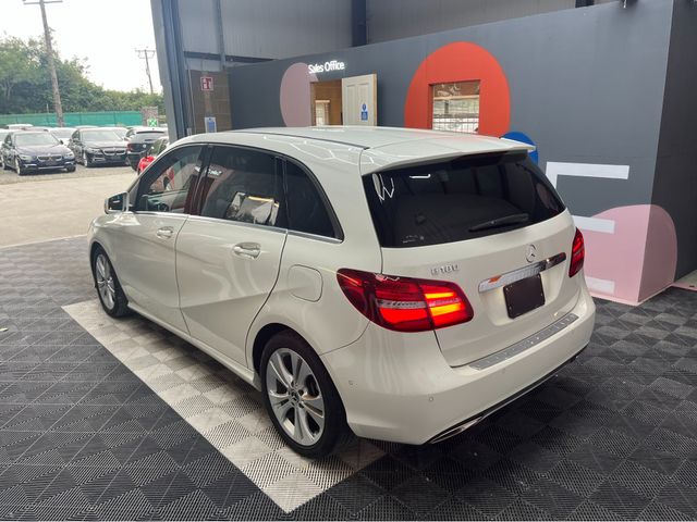 Image for 2018 Mercedes-Benz B Class MERCEDES B180 AUTOMATIC / 37k KMs / AUTOMATIC / REVERSE CAMERA / HEATED SEATS & MORE