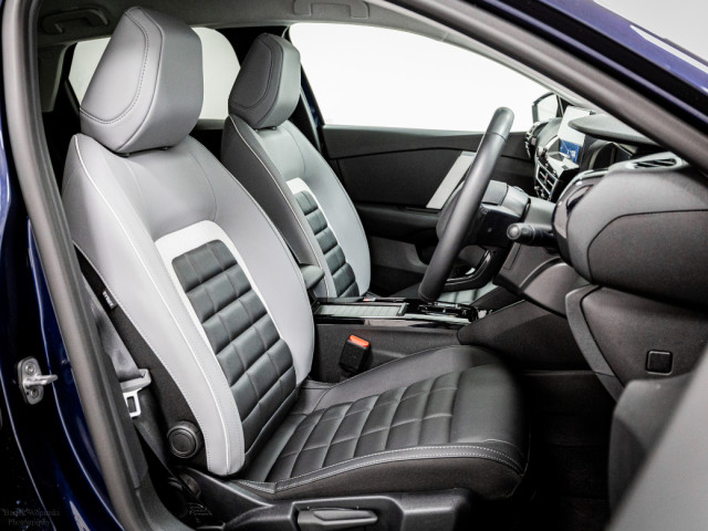 Image for 2025 Citroen C4 ë-MAX 54kWh 155HP