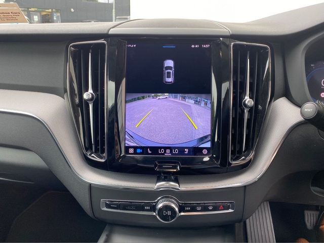 Image for 2022 Volvo XC60 B4 diesel MHEV 197hp AT8 Core