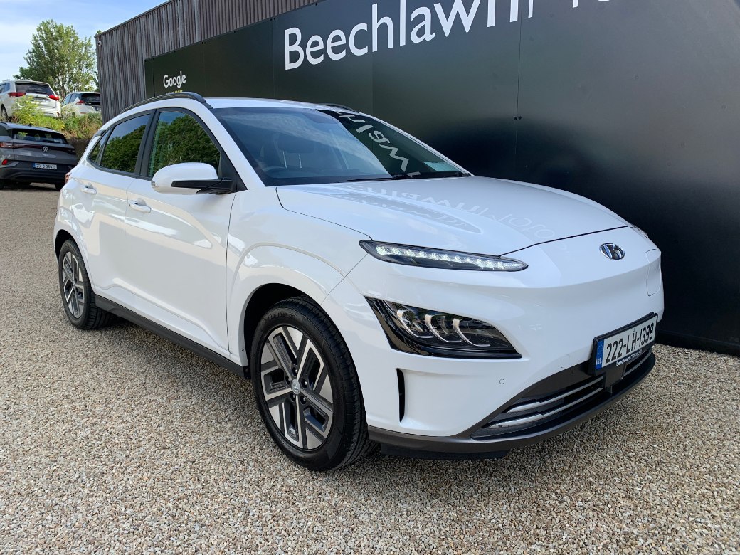 Image for 2022 Hyundai Kona EV 64 KWH PREMIUM 5DR // VERY LOW MILEAGE // EXCELLENT CONDITION // GREAT DOCUMENTED SERVICE HISTORY // ONE OWNER // 