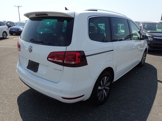 Image for 2020 Volkswagen Sharan 7SEATER=2.0 TDI HIGHLINE PLUS DIESEL AUTOMATIC // HEATED HALF LEATHER // TIMING BELT DONE=FULLY SERVICED // TWIN SLIDING DOORS // RARE EXAMPLE // STUNNING CAR THROUGHOUT // MUST BE SEEN TO APPRECIATED