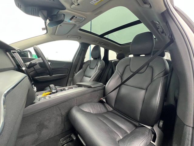 Image for 2023 Volvo XC60 T6 PLUS DARK AWD 2.0 HYBRID ** HUGE SPEC ** // OPENING PAN ROOF // APPLE CARPLAY/ANDROID AUTO // 360 PARKING CAMERAS