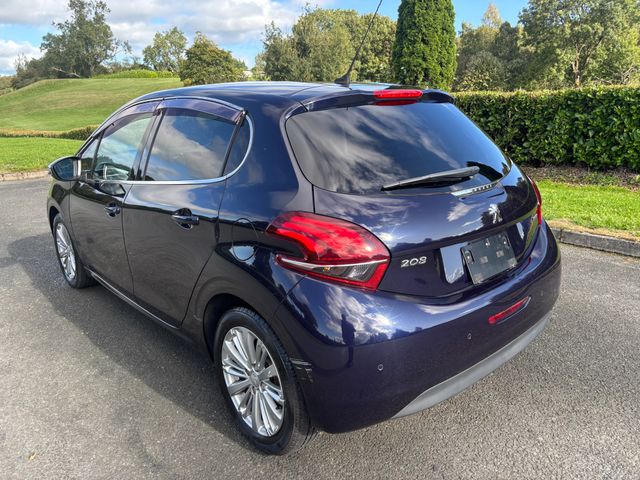 Image for 2017 Peugeot 208 1.2 AUTO