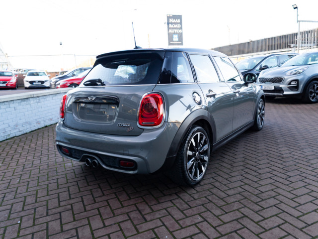 Image for 2018 Mini Cooper D 