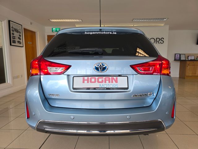 Image for 2014 Toyota Auris Hybrid Excel 136BHP Estate