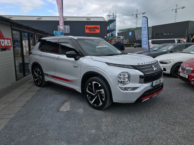 Image for 2023 Mitsubishi Outlander 