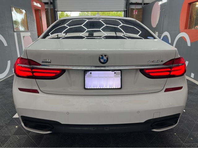 Image for 2017 BMW 7 Series 2017 BMW 740E IPERFORMANCE M-SPORT 2.0 AUTOMATIC / CRUISE CONTROL / 360° CAMERA / ELECTRIC MEMORY & HEATED SEATS / AMBIENT LIGHTS / PANORAMIC SUNROOF AND MORE