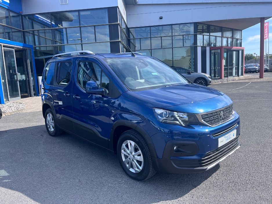 Image for 2021 Peugeot Rifter Wheelchair Accessible