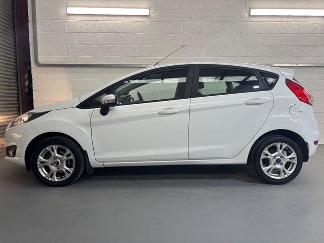 Image for 2015 Ford Fiesta MCA Zetec 1.25 60PS M5 5DR 4DR