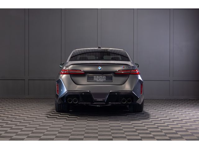 Image for 2024 BMW M5 Ultimate Pack (G90)