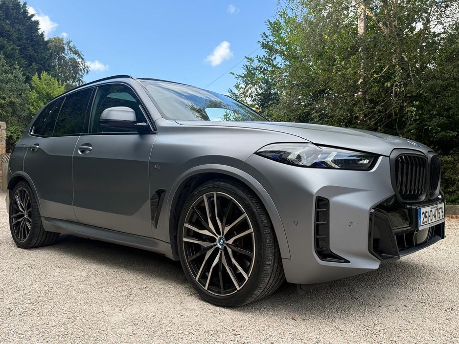 Image for 2025 BMW X5 50E M SPORT *Frozen Grey*