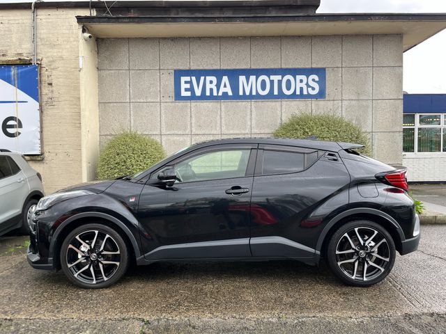 Image for 2022 Toyota C-HR GR AUTOMATIC HYBRID 1.8 PETROL //HIGH SPEC//GR STYLING//ADAPTIVE CRUISE CONTROL//KEYLESS ENTRY//HEATED SEATS//