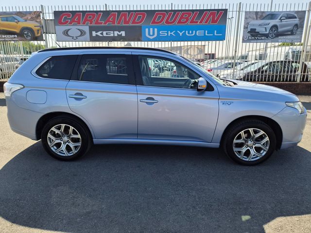 Image for 2014 Mitsubishi Outlander PHEV Intense+