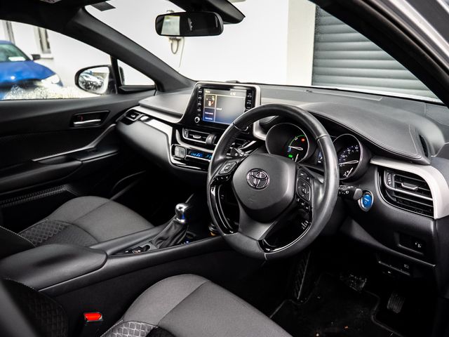 Image for 2022 Toyota C-HR ICON