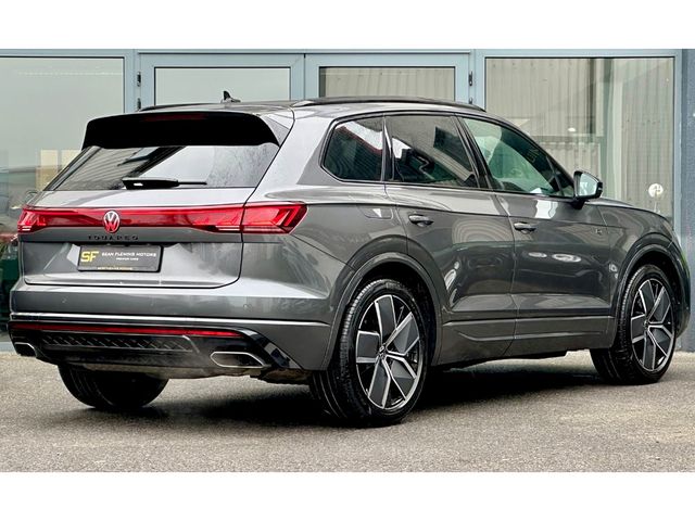 Image for 2025 Volkswagen Touareg 3.0 V6 BLACK EDITION T