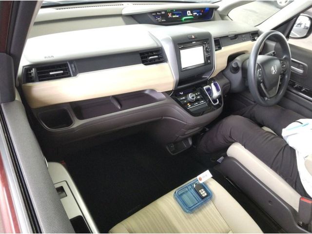 Image for 2019 Honda Freed 1.5 Petrol Hybrid Auto