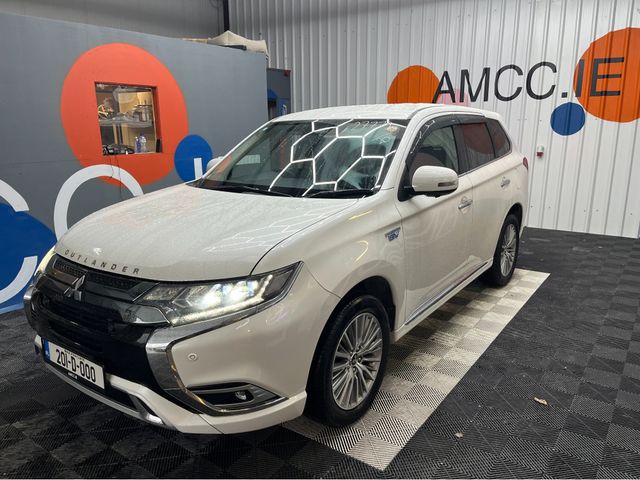 Image for 2020 Mitsubishi Outlander €23950 2020 MITSUBISHI OUTLANDER PHEV G 2.4 AUTOMATIC / CRUISE CONTROL / 360° PARKING CAMERA / ELECTRIC HEATED SEATS / HEATED STEERING WHEEL / PADDLE SHIFTERS