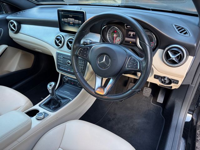 Image for 2015 Mercedes-Benz CLA Class 180 CDI Urban 4DR