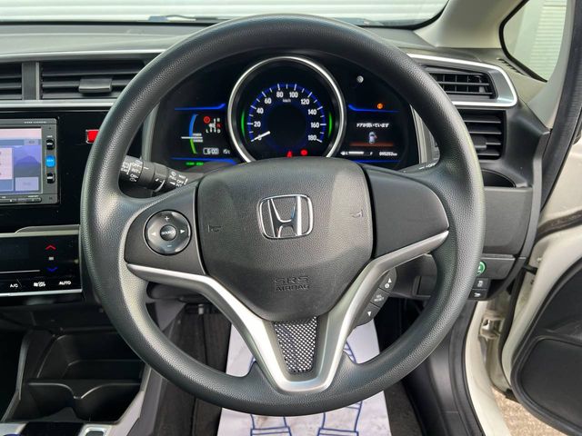 Image for 2017 Honda Fit F-PACKAGE 1.5 HYBRID // NEW 2 YEAR NCT // DIGITAL CLIMATE CONTROL // REVERSE CAMERA