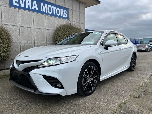 Image for 2019 Toyota Camry WS AUTOMATIC HYBRID 2.5 PETROL //REVERSE CAMERA//KEYLESS ENTRY//ADAPTIVE CRUISE CONTROL//HALF LEATHER SEATS// 